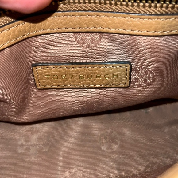 Tory Burch Tan Leather Crossbody/Clutch with Gold Chain Strap - Picture 5 of 5